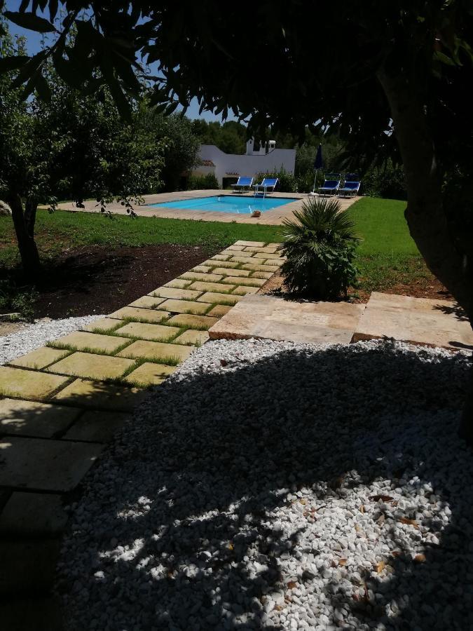 Holiday Home Trullo Antico Остуні Номер фото