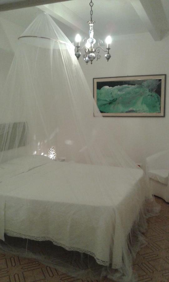 Holiday Home Trullo Antico Остуні Екстер'єр фото