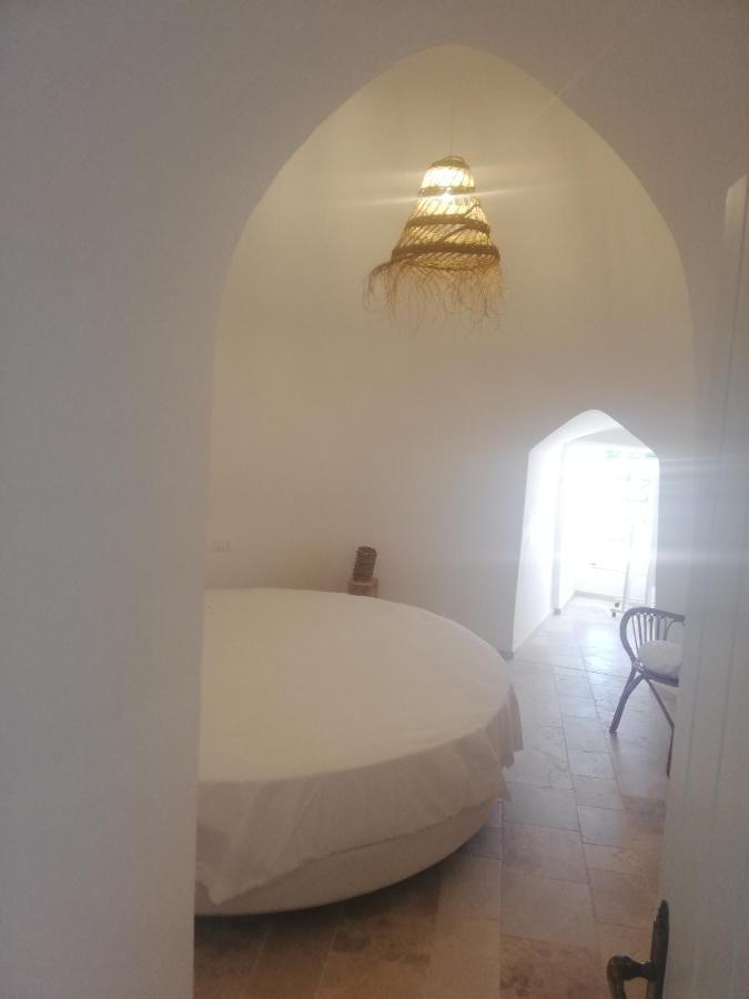 Holiday Home Trullo Antico Остуні Екстер'єр фото