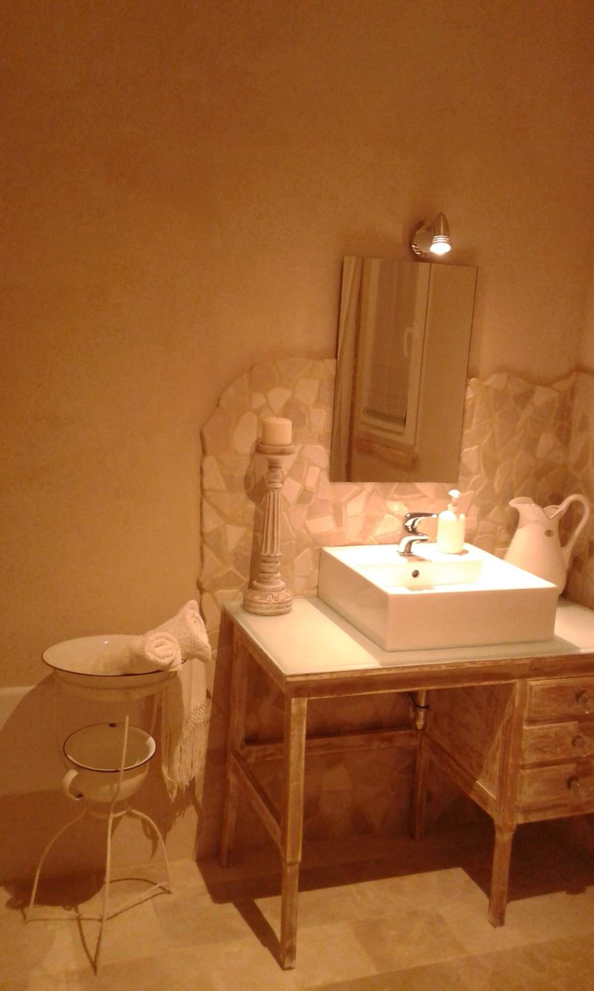 Holiday Home Trullo Antico Остуні Номер фото
