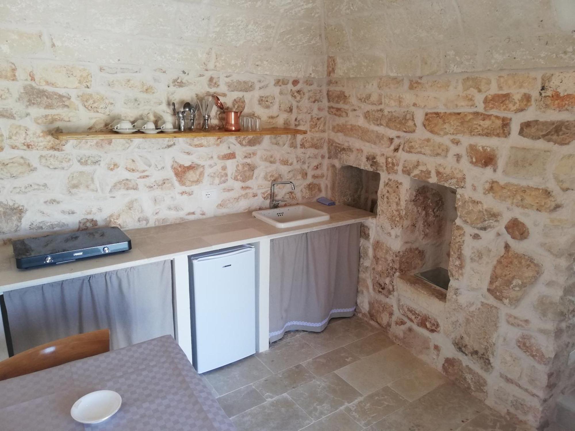 Holiday Home Trullo Antico Остуні Номер фото