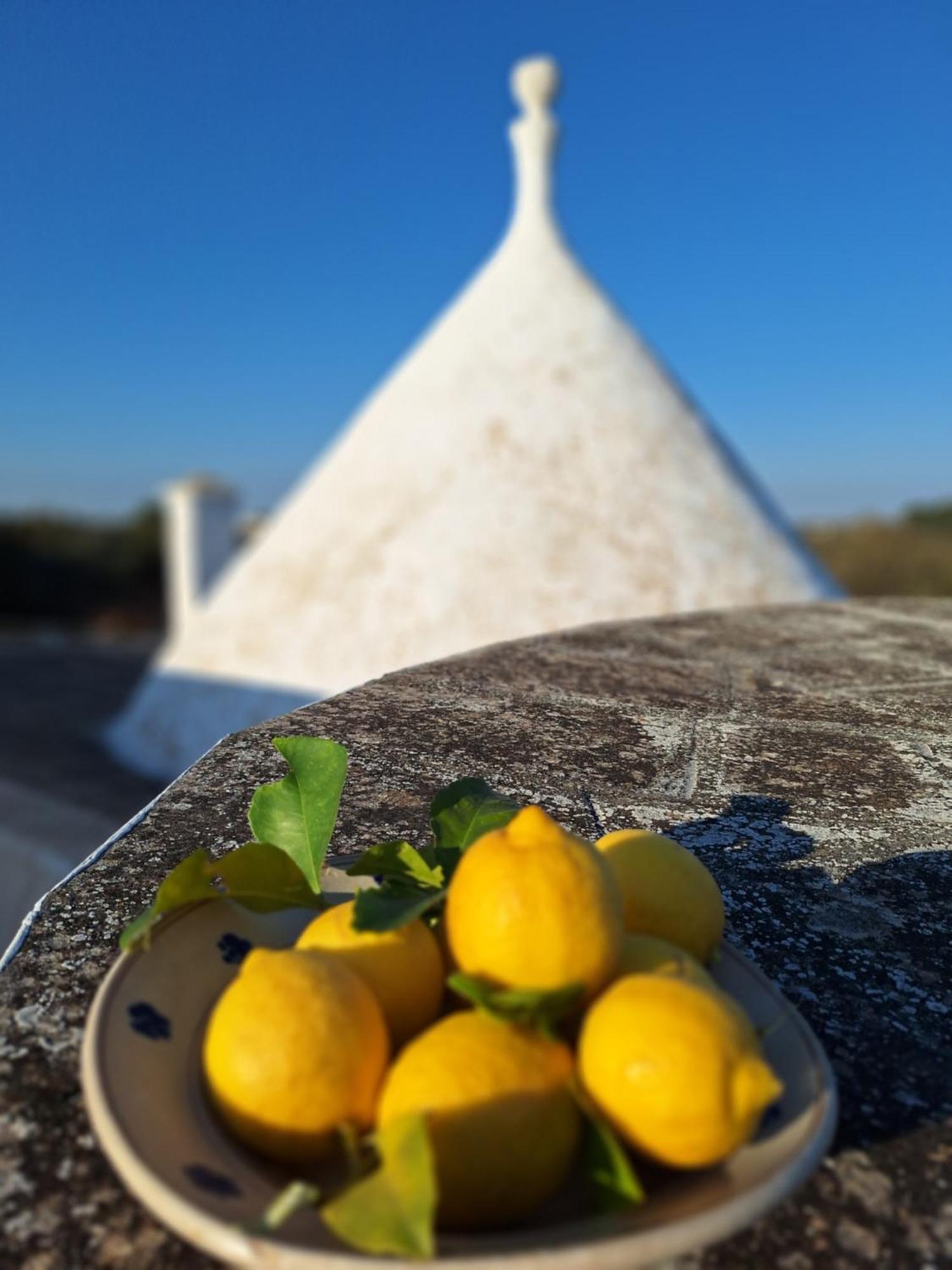 Holiday Home Trullo Antico Остуні Екстер'єр фото